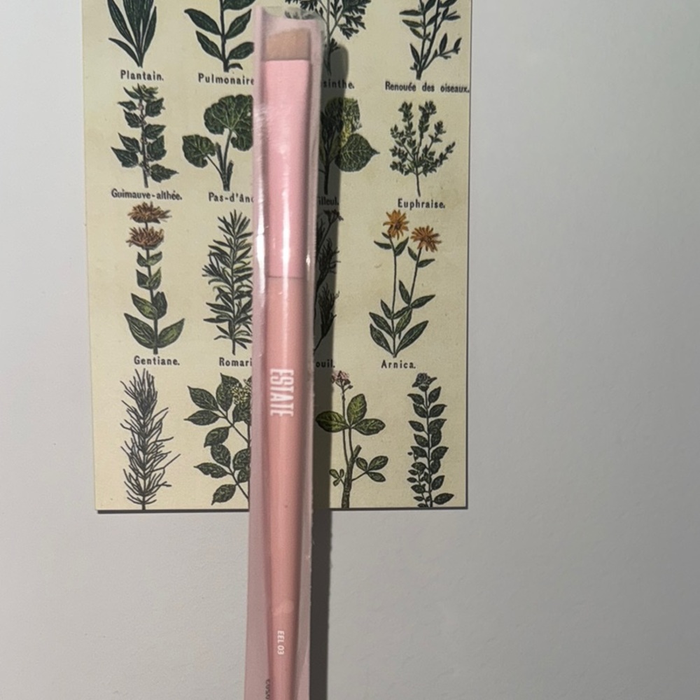 NWT Estate angled eyeliner  brush